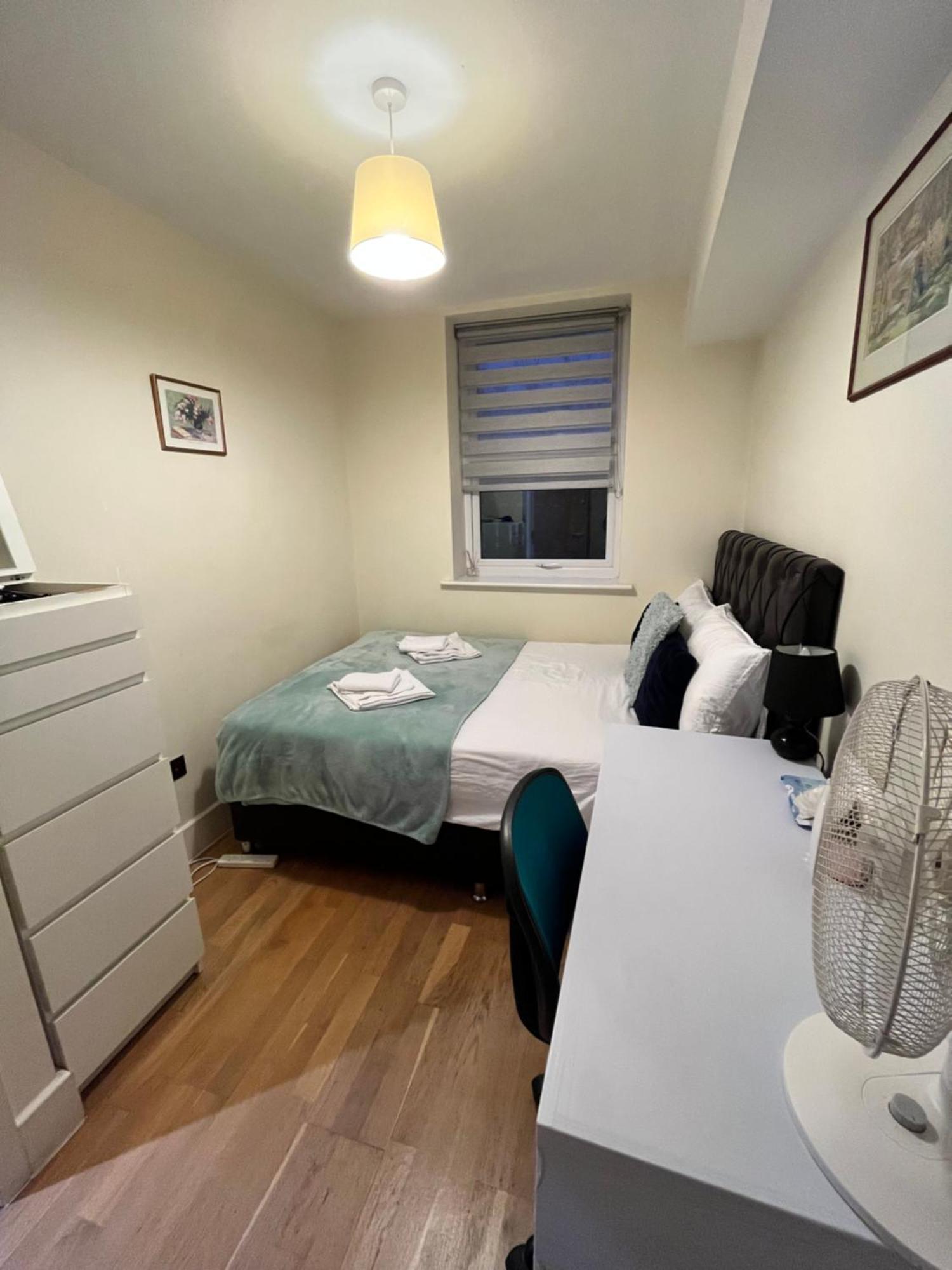 Euston Private Bedrooms 161 Flat3 Homestay