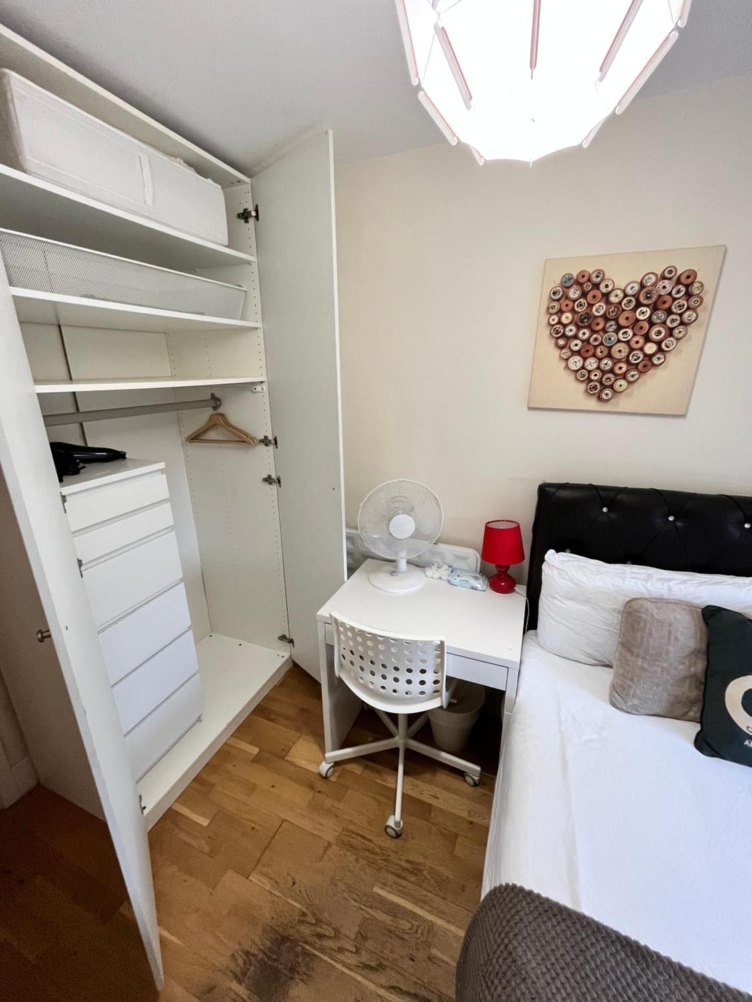 Homestay Euston Private Bedrooms 161 Flat3 *